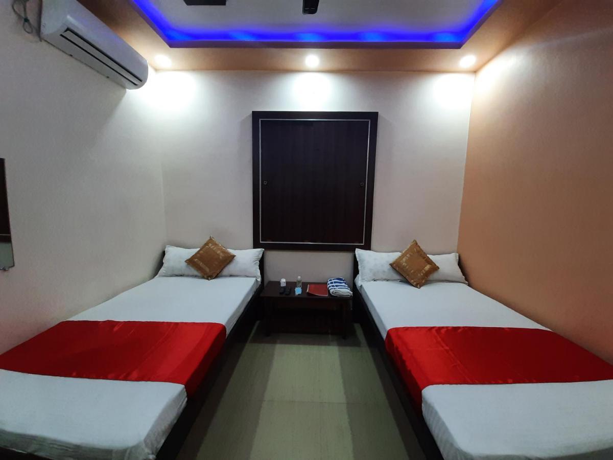 Hotel Shakuntla Palace - 400 Meters Away From Vishnu Pad Temple 7 Mins Walk Gaya Exterior foto