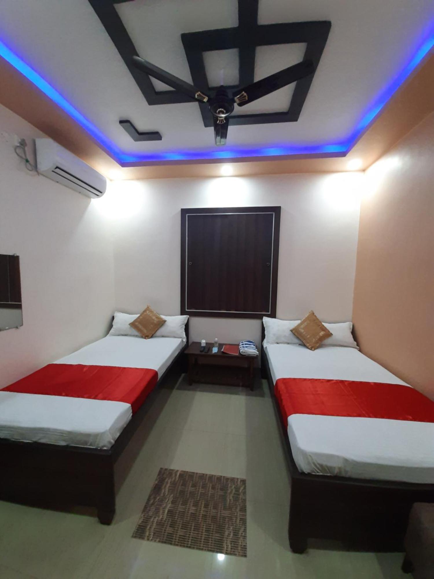 Hotel Shakuntla Palace - 400 Meters Away From Vishnu Pad Temple 7 Mins Walk Gaya Exterior foto