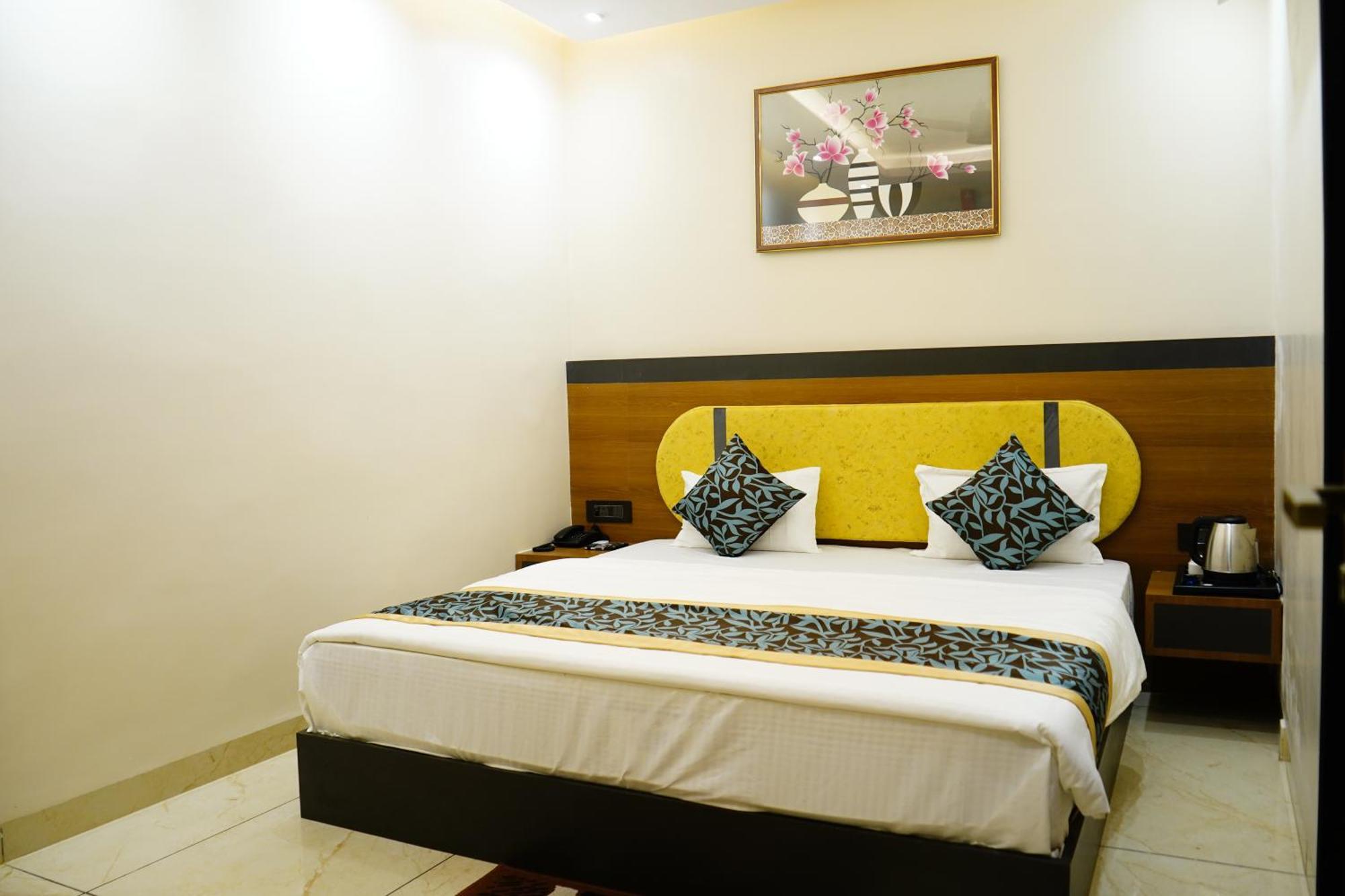 Hotel Shakuntla Palace - 400 Meters Away From Vishnu Pad Temple 7 Mins Walk Gaya Exterior foto