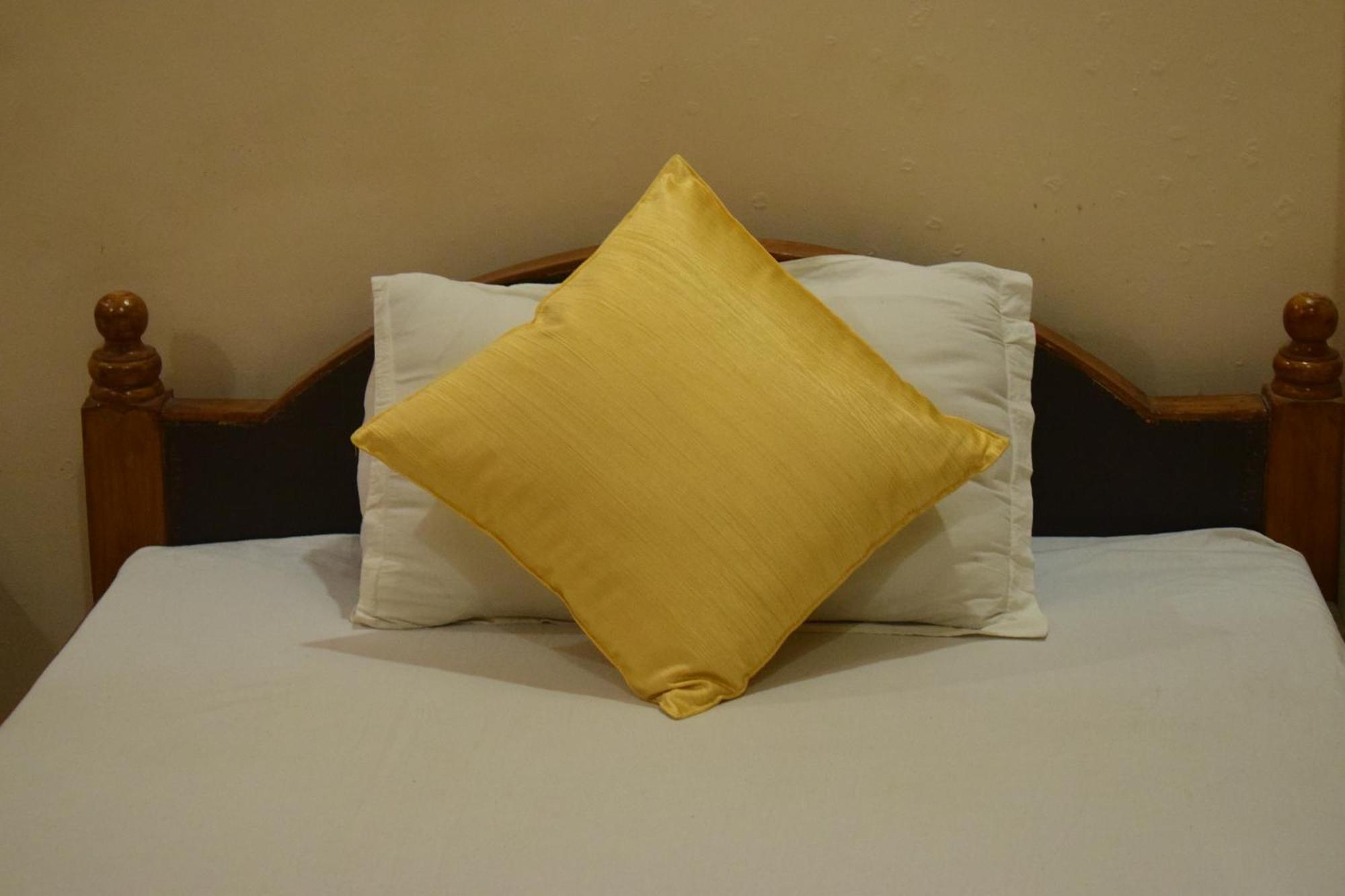 Hotel Shakuntla Palace - 400 Meters Away From Vishnu Pad Temple 7 Mins Walk Gaya Exterior foto